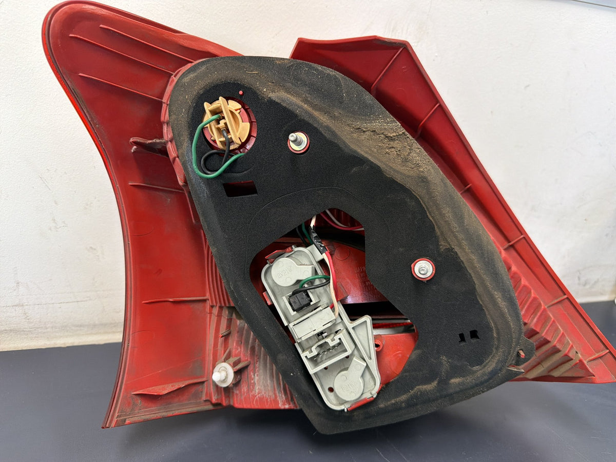 Oct 2005 to Aug 2008 - Toyota Yaris NCP9# Hatchback Australia Only - Right Taillight - Lens# 52-143
