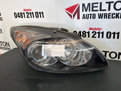 Jan 2008 to Apr 2012- Hyundai i30 FD- Right Headlight- Black Insert Type