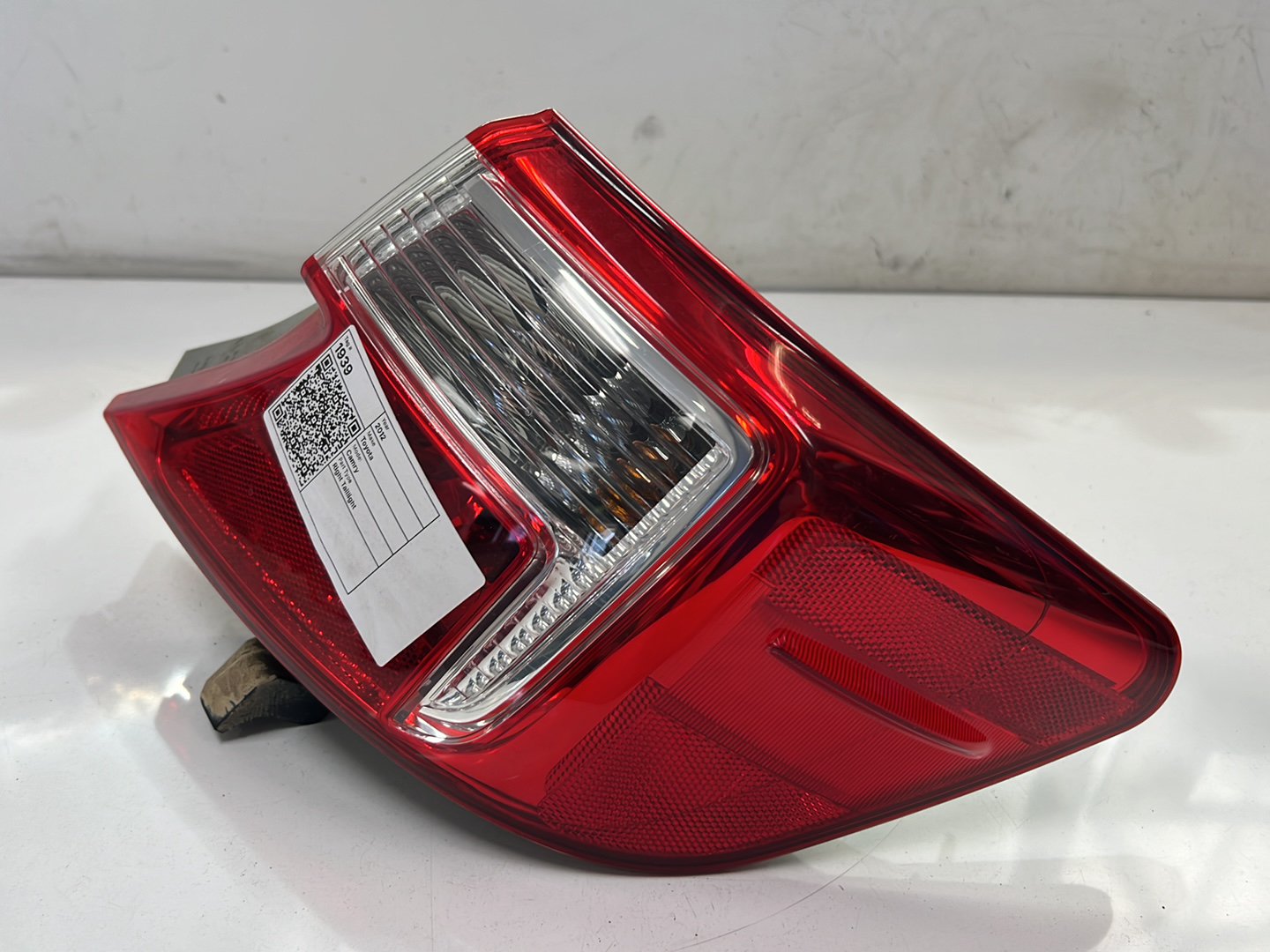 Nov 2011 to Mar 2015 - Toyota Camry ASV50 - Right Taillight - Body Mounted, Non Led Type