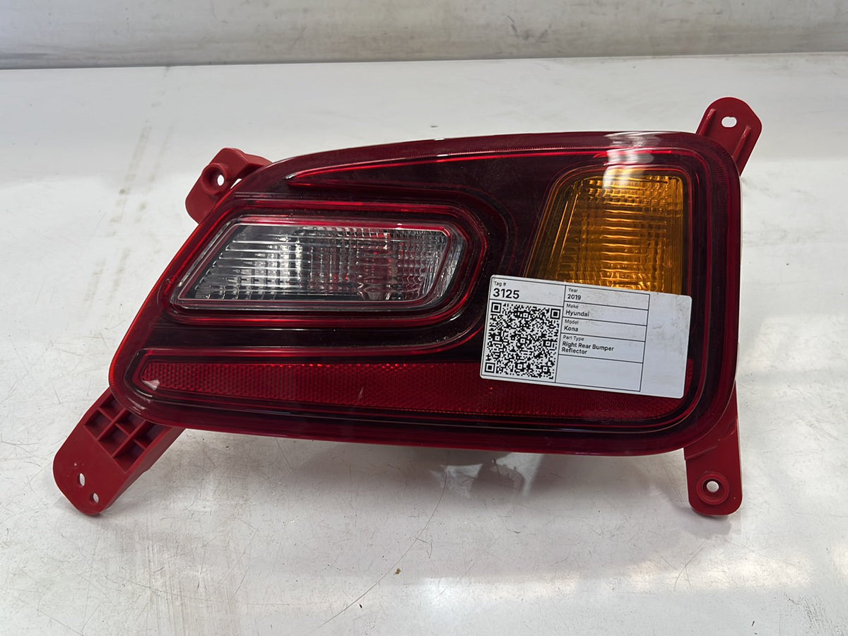 2019 Hyundai Kona OS Station Wagon Right Rear Bumper Reflector