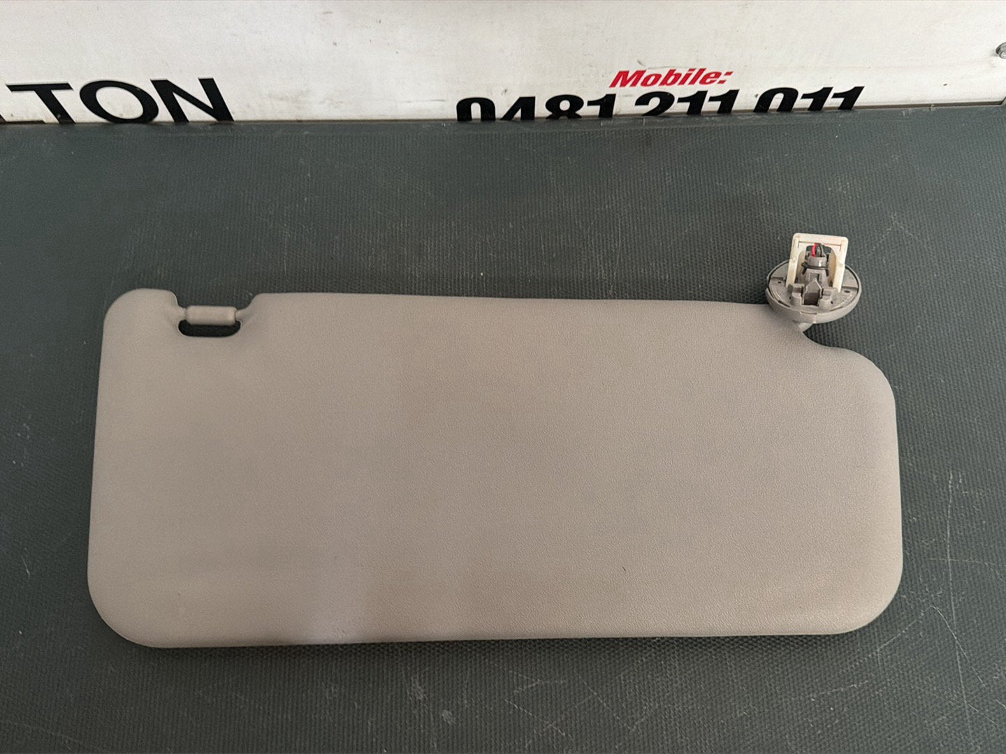 Nov 2005 to Nov 2012- Toyota RAV4 ACA33 ACA38- Left Sun Visor