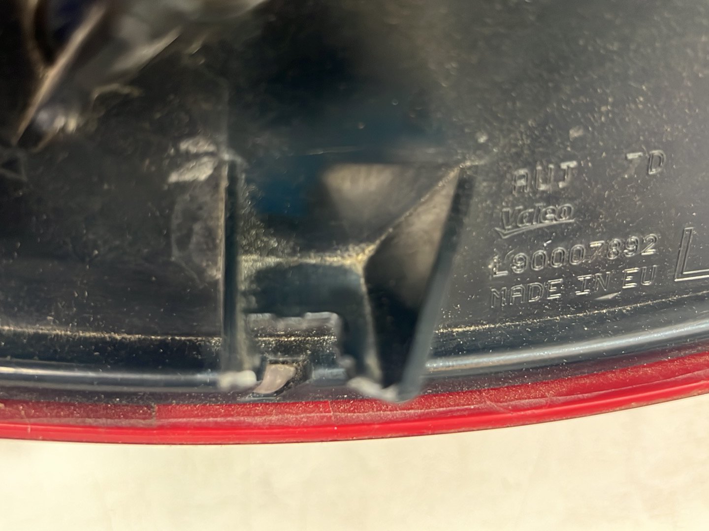 2009-2013 Volvo XC60 Left Taillight