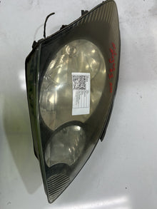 2004-2005 Mitsubishi Magna TL - Right Headlight