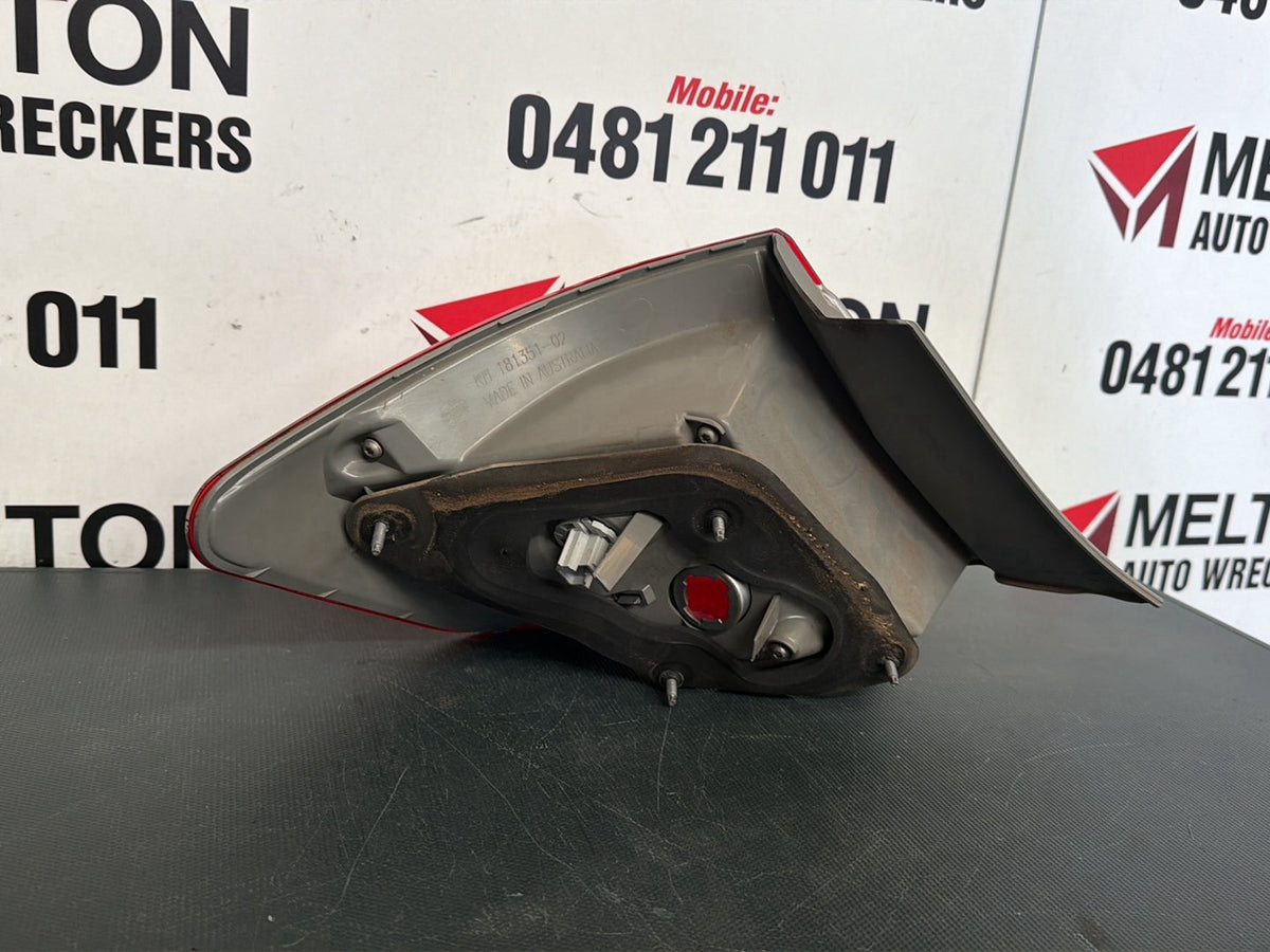 Feb 2012 to Aug 2017- Toyota Aurion GSV50R- Right Taillight