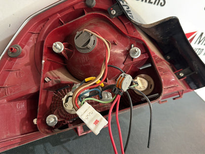 Aug 2006 to May 2013- Holden Commodore VE Berlina Sedan- Right Taillight