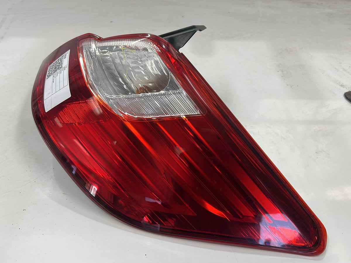 2009 Subaru Liberty Right Taillight