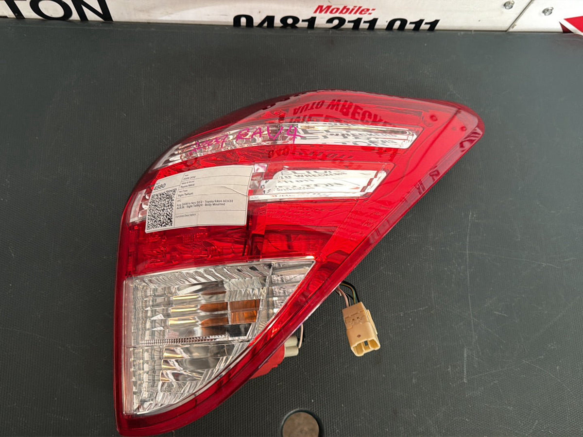 Aug 2008 to Nov 2012- Toyota RAV4 ACA33 ACA38- Right Taillight- Body Mounted