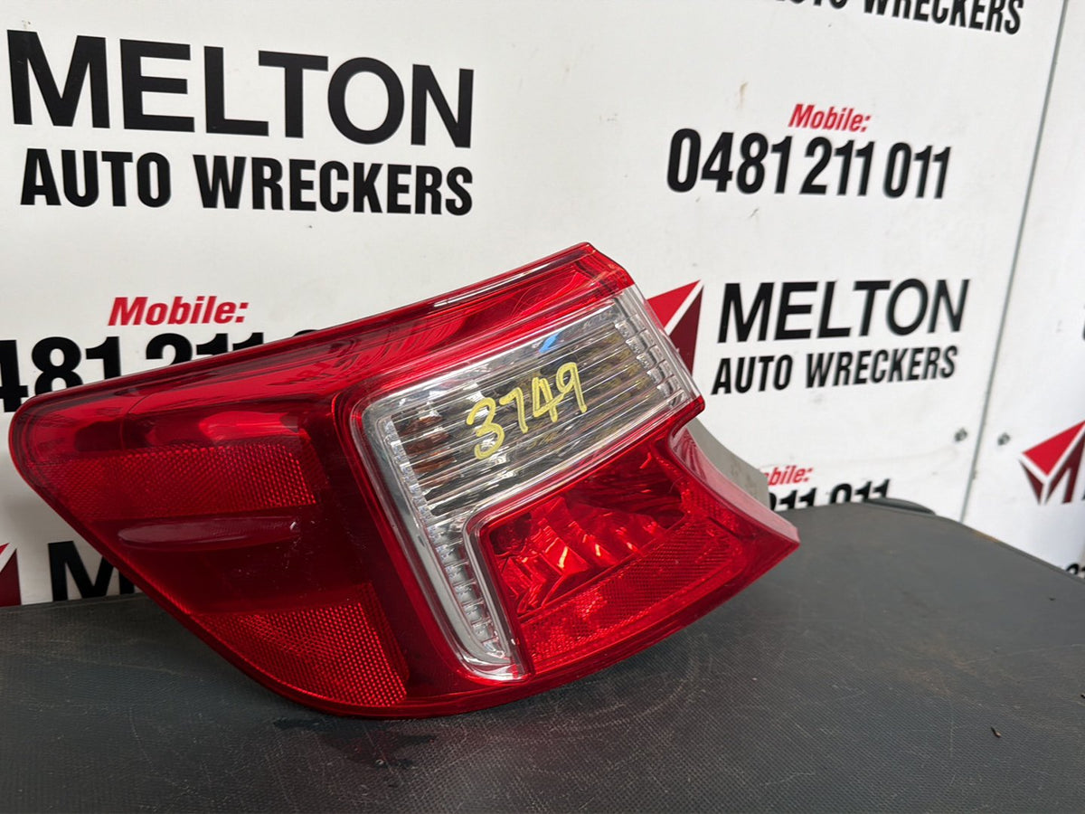 Nov 2011 to Mar 2015- Toyota Camry AVV50- Left Taillight- Body Mounted, Non Led Type