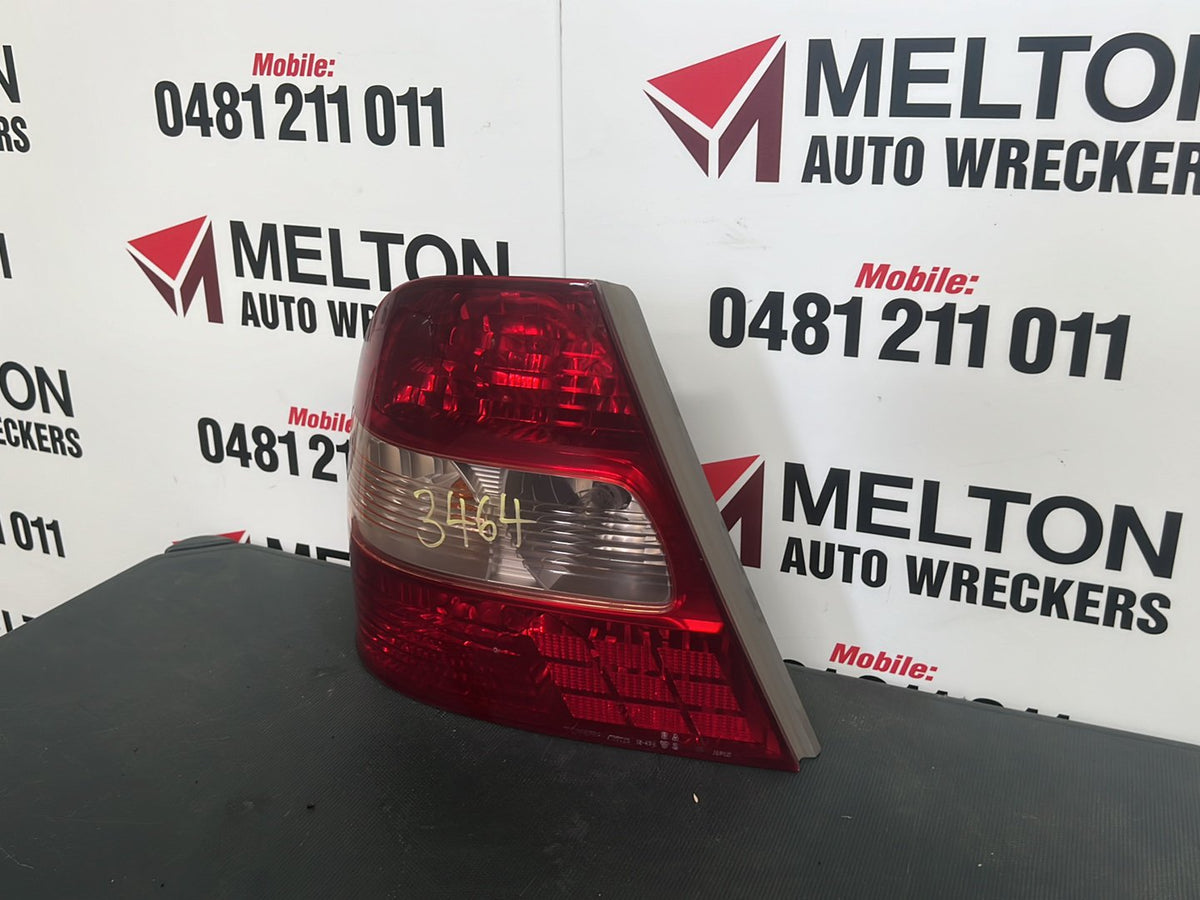 2003 Toyota Corolla Left Taillight