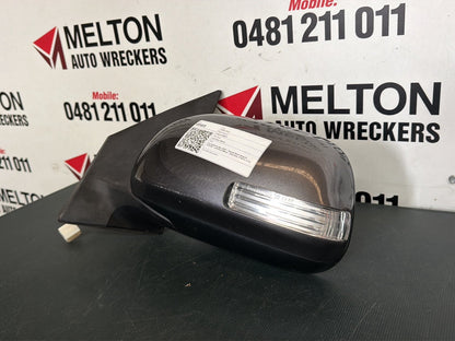 Oct 2008 to Nov 2012- Toyota RAV4 ACA33 ACA38- Left Door Mirror- Indicator, 5 Wire, 5 Pin