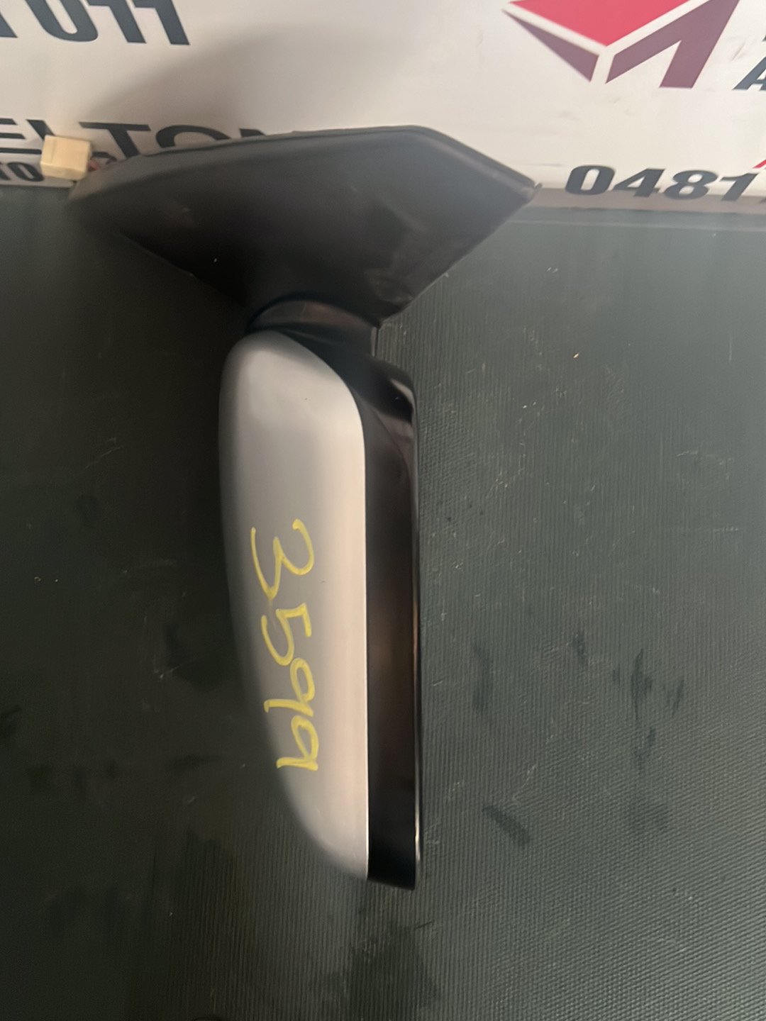Jul 2000 to Oct 2005- Toyota RAV4 ACA2#R- Left Door Mirror- Power Adjust, Colour Coded