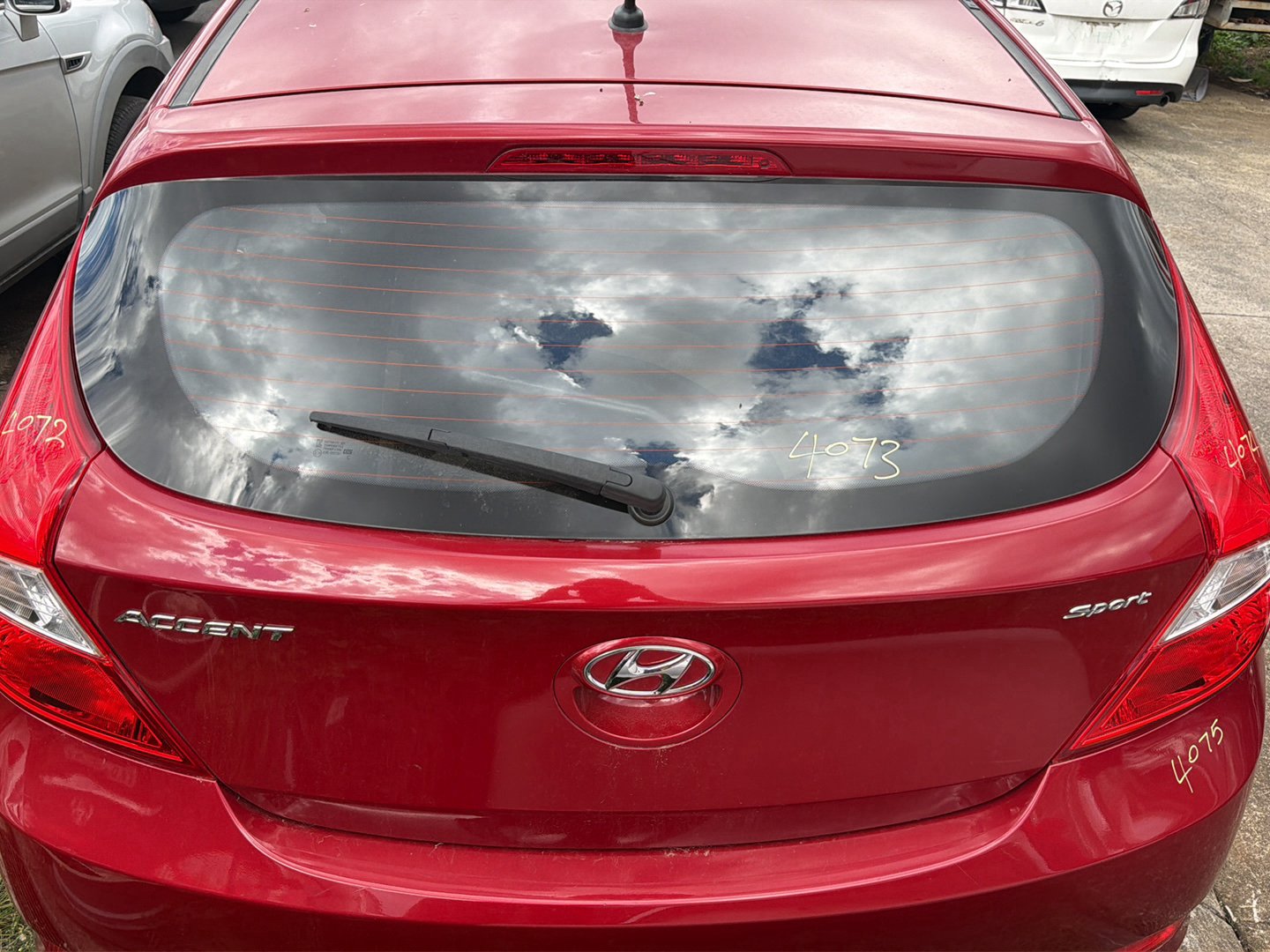 May 2011 to Dec 2019- Hyundai Accent RB- Tailgate- Non Spoiler, W/ Keyless Entry Type