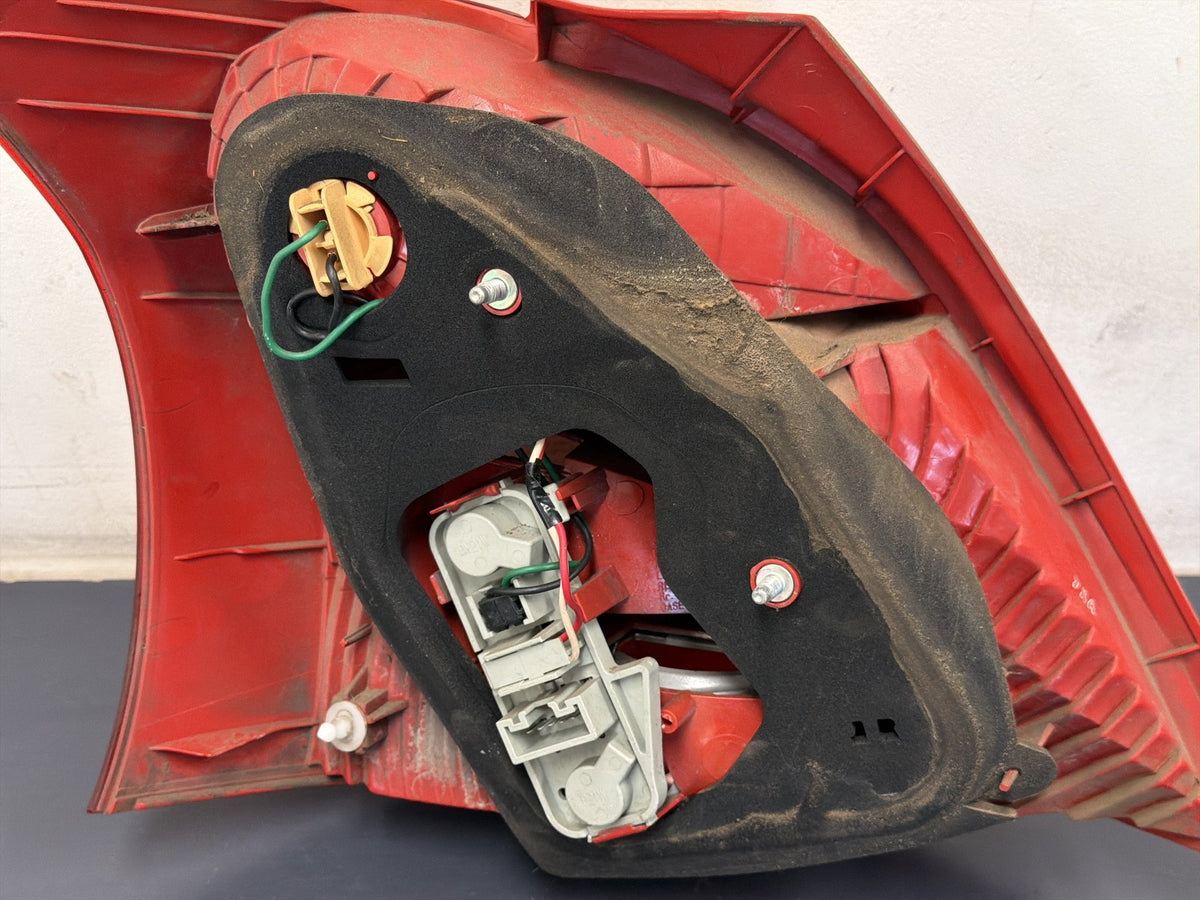Oct 2005 to Aug 2008 - Toyota Yaris NCP9# Hatchback Australia Only - Right Taillight - Lens# 52-143