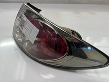 2005 Mazda 6 GG - Right Taillight