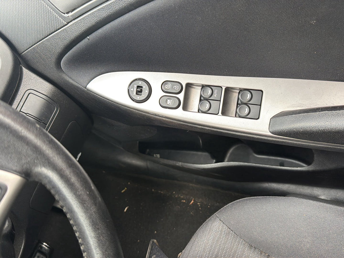 2018 Hyundai Accent RB- Master Power Window Switch