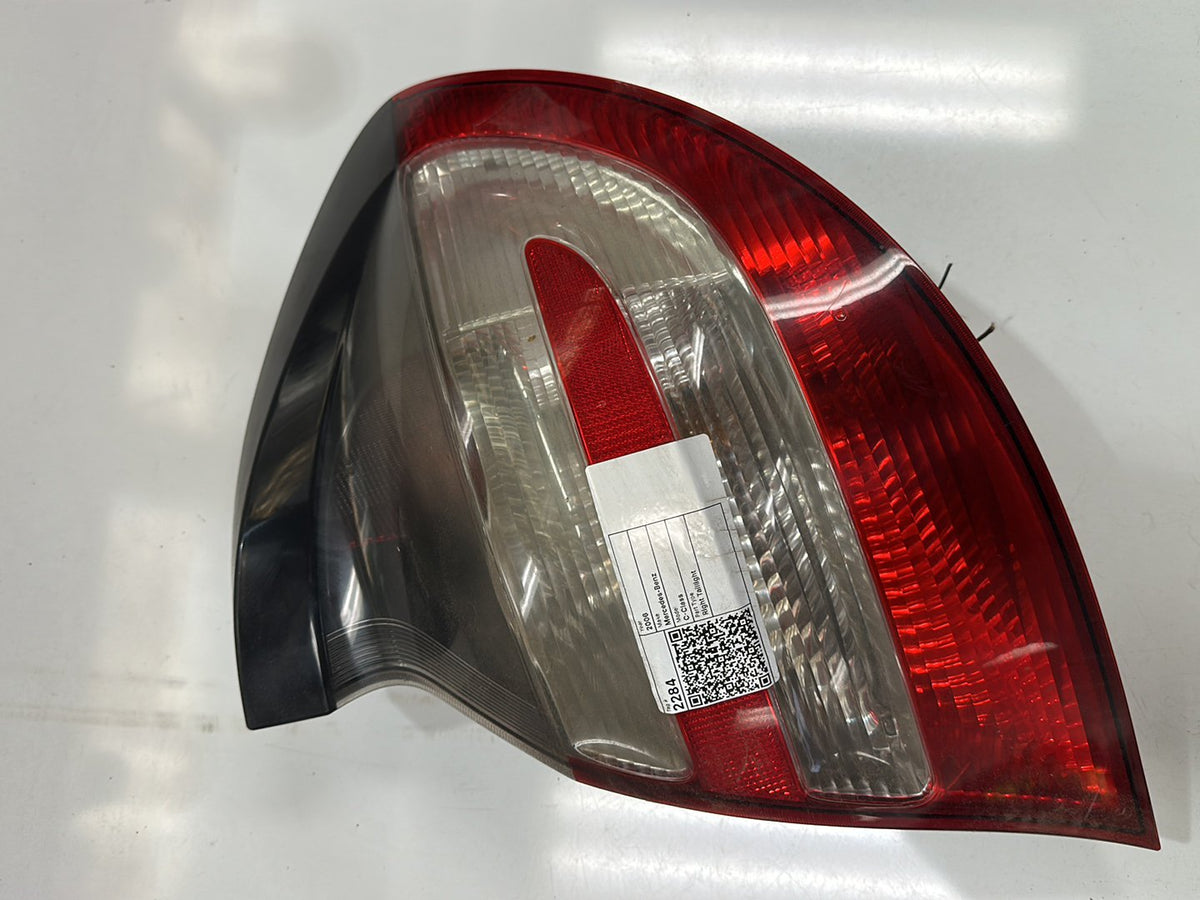 2006 Mercedes-Benz C-Class C-Class W203 Coupe Right Taillight A2038202664
