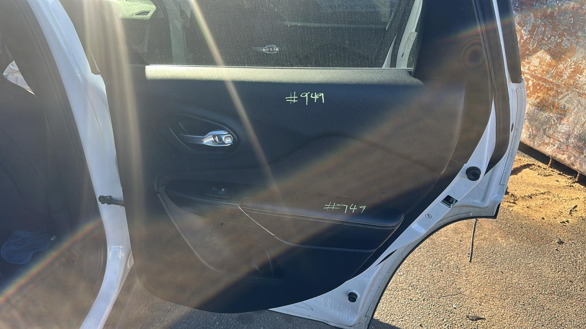 2014 Jeep Cherokee KL - Tailgate