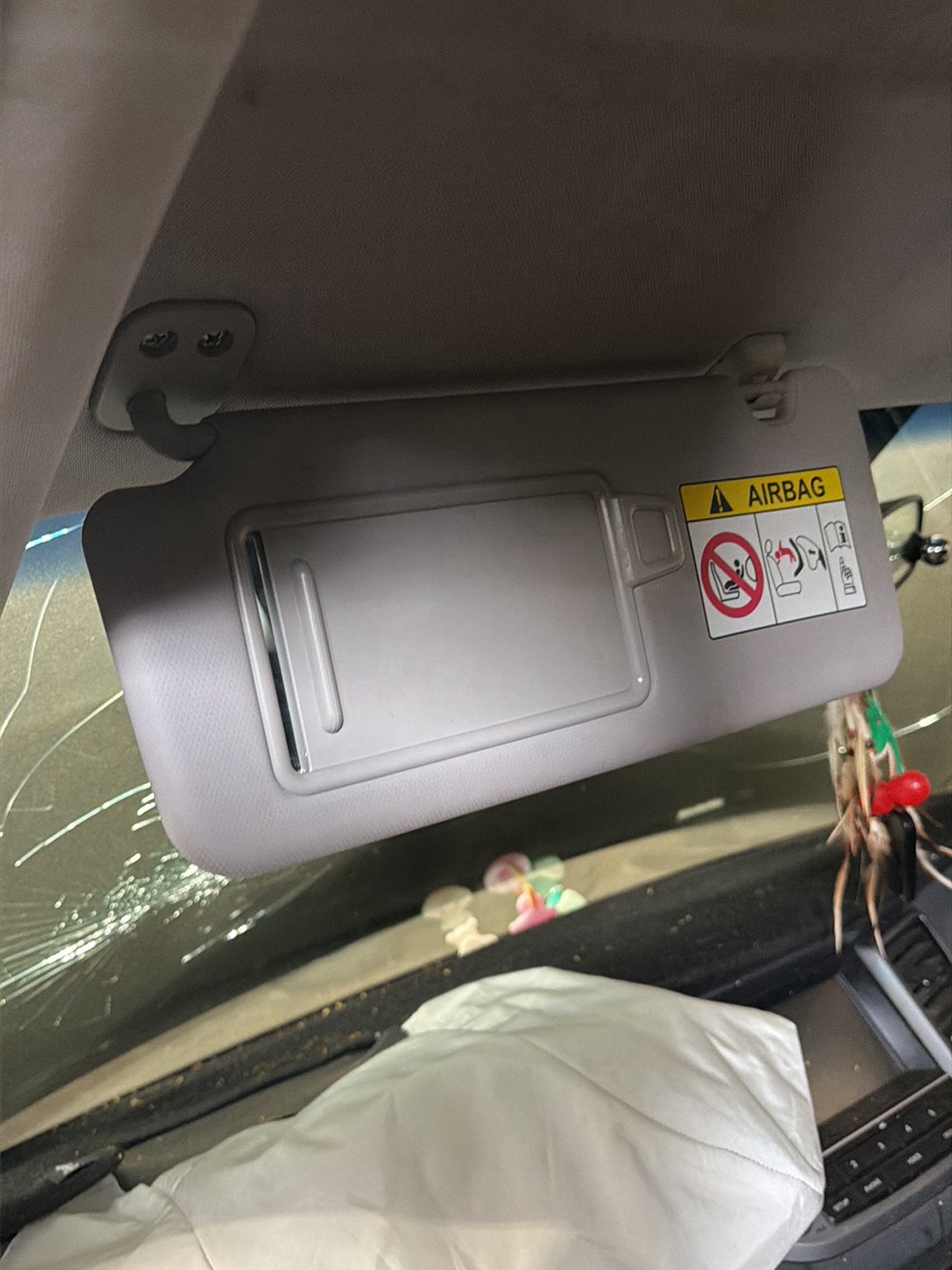 2016 Hyundai Tucson TL- Left Sun Visor