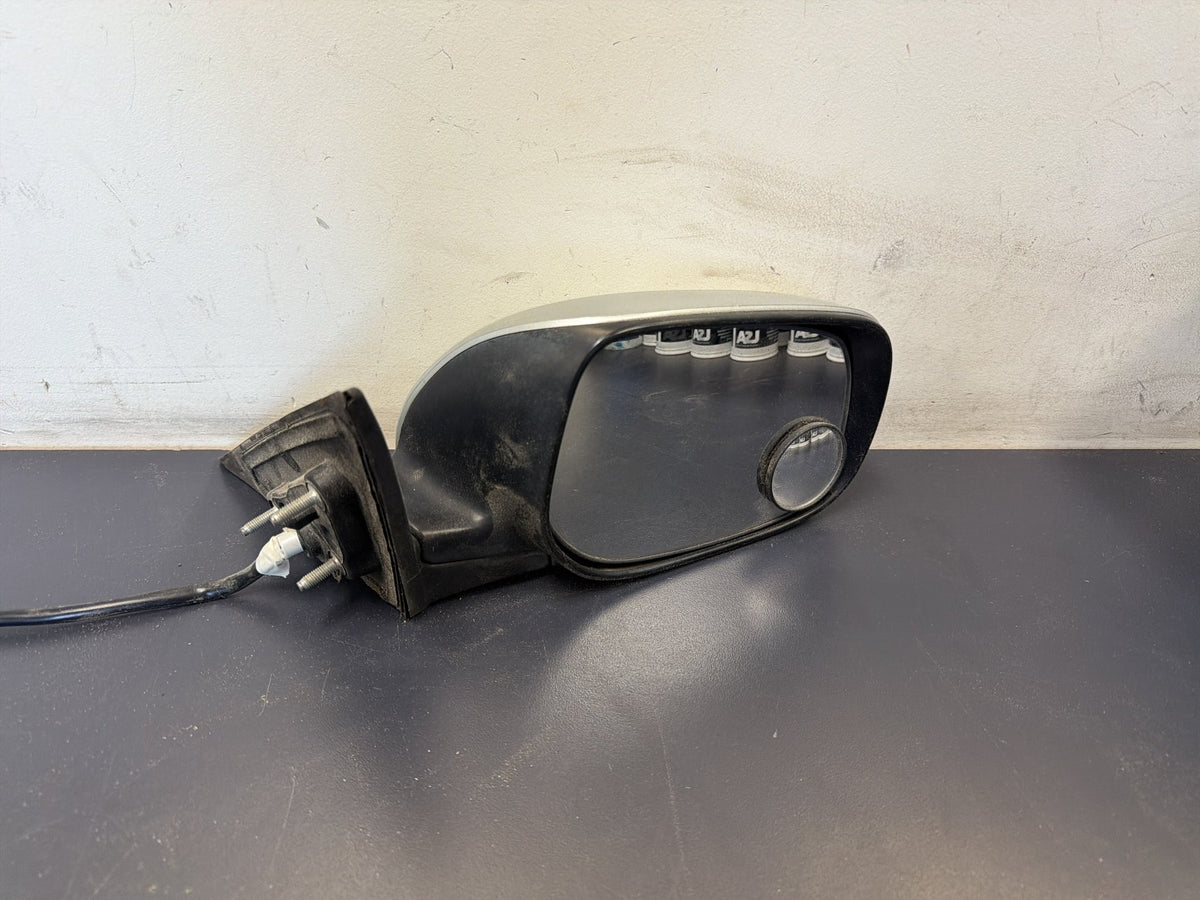 Oct 2006 to Mar 2012 - Toyota Aurion GSV40R - Right Door Mirror - Standard Type