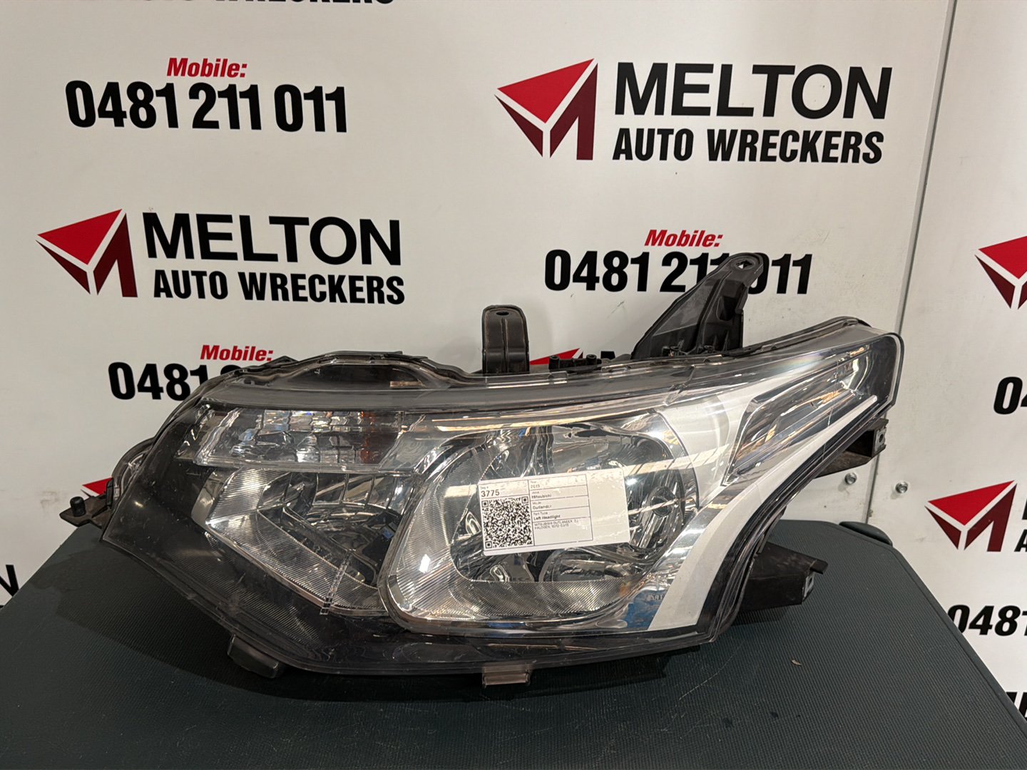 2013 Mitsubishi Outlander ZJ - Left Headlight