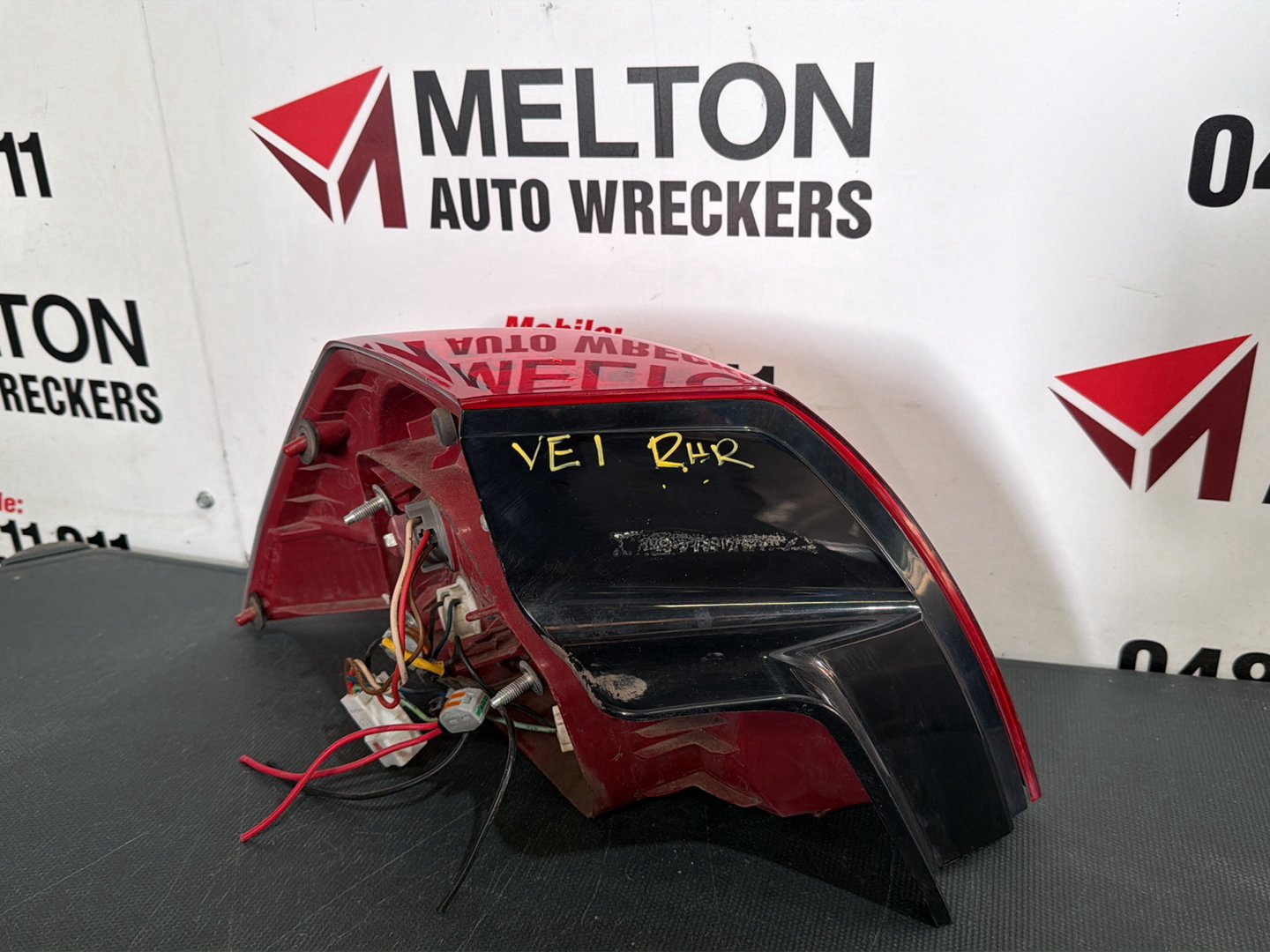 Aug 2006 to May 2013- Holden Commodore VE Berlina Sedan- Right Taillight