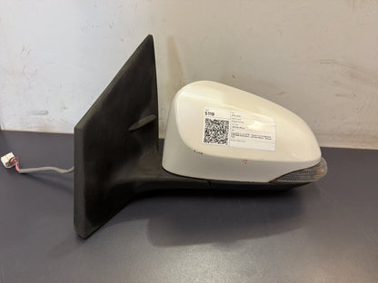 Aug 2012 to Jun 2018 - Toyota Corolla ZRE182R ZWE186R Hatchback - Left Door Mirror - Manual Fold