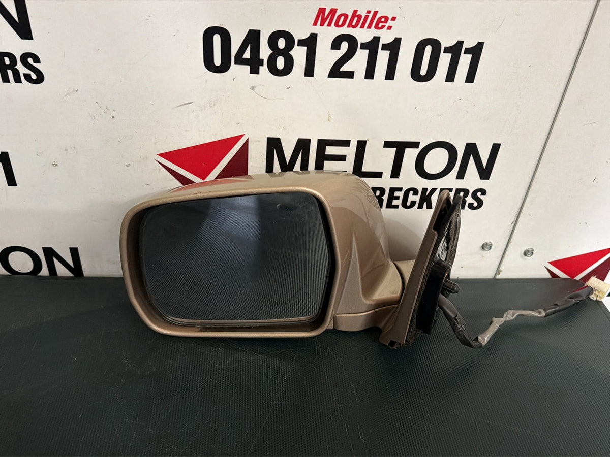 Jan 2001 to Apr 2007- Toyota Kluger MCU28R- Left Door Mirror