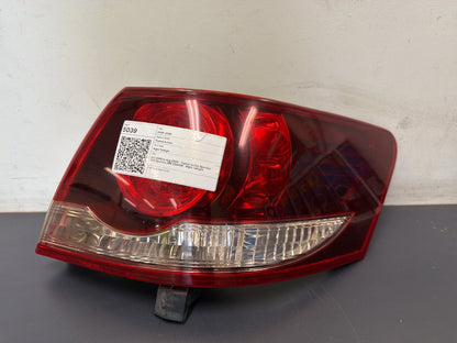 Oct 2006 to Aug 2009 - Toyota Aurion Sportivo SX6 Sportivo ZR6 GSV40R - Right Taillight