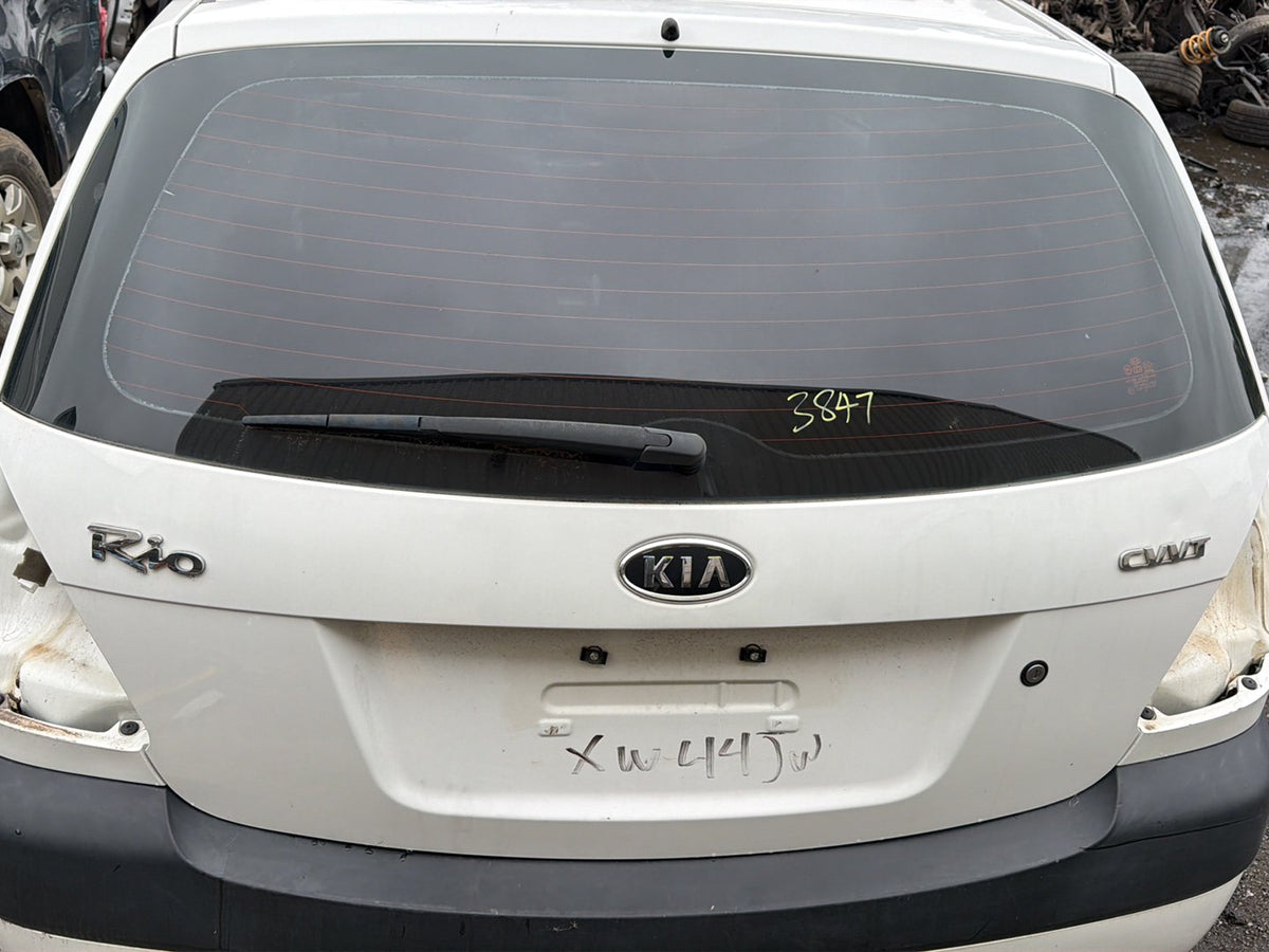 2005 Kia Rio JB - Tailgate