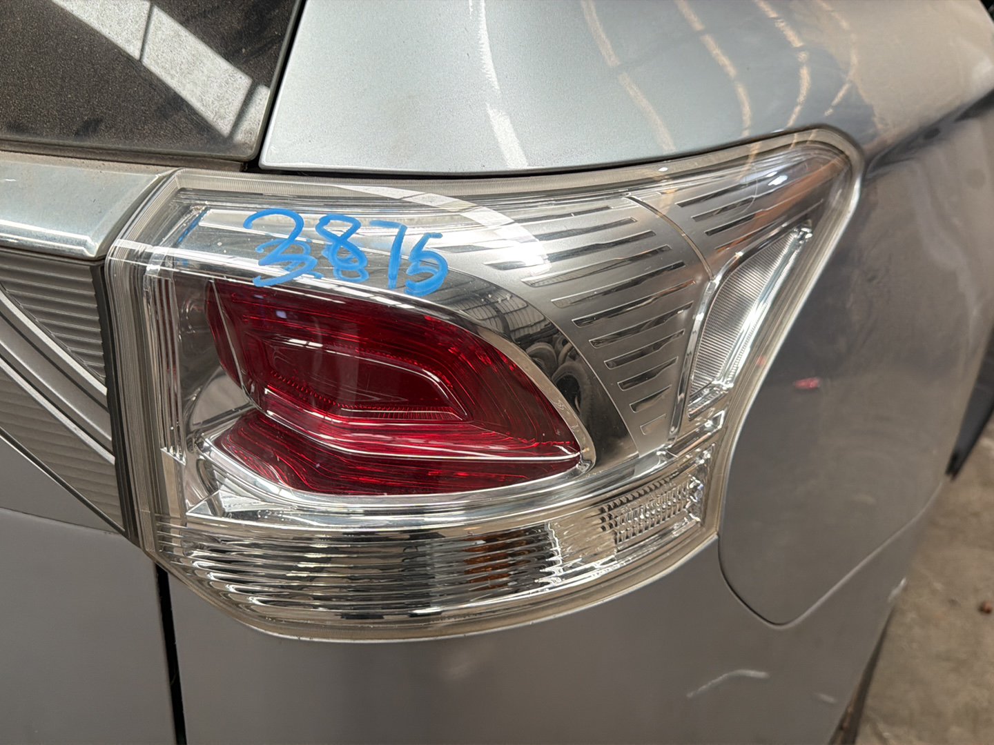 2013 Mitsubishi Outlander GF*W- Right Taillight
