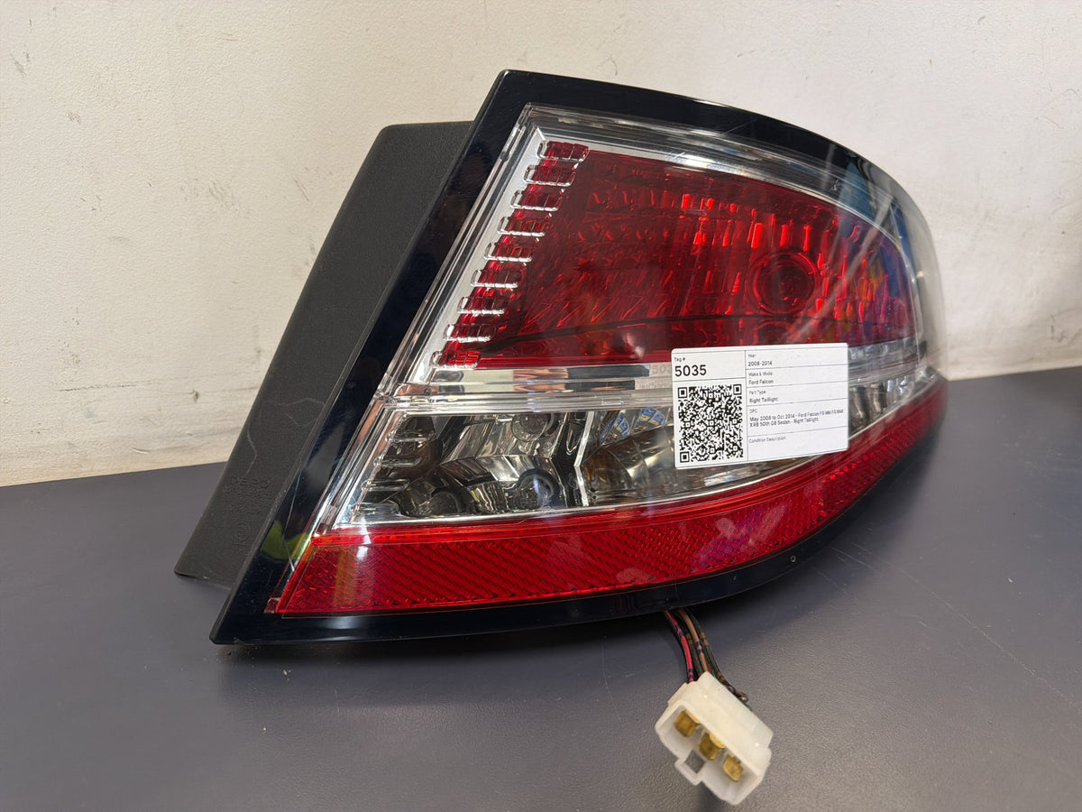 May 2008 to Oct 2014 - Ford Falcon FG MkI FG MkII XR6 50th G6 Sedan - Right Taillight