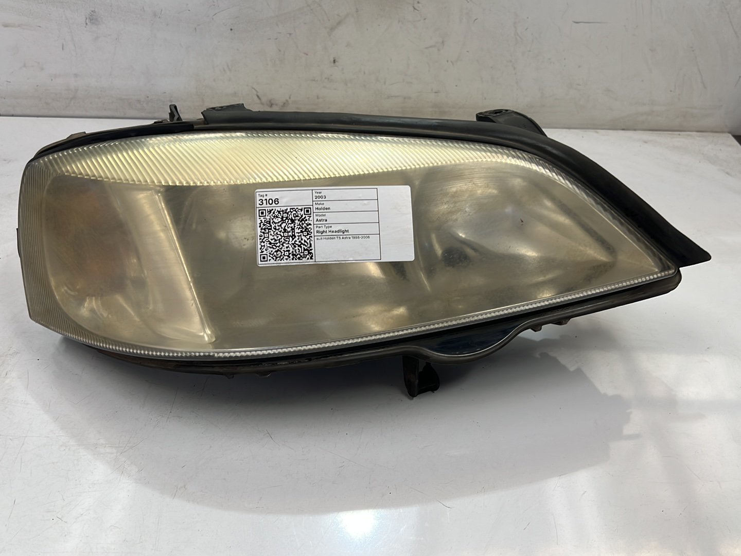 1998-2006 Holden Astra TS Convertible Right Headlight