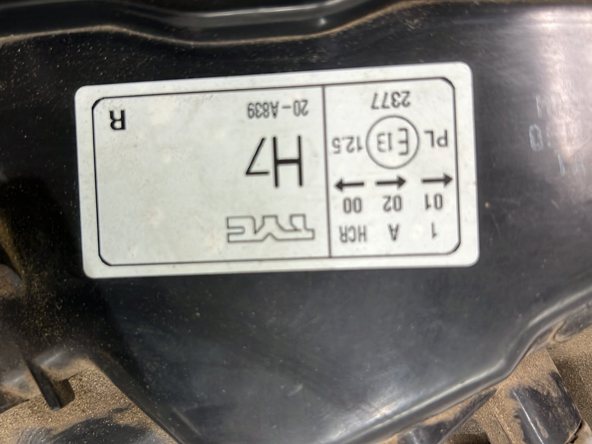 2003 Nissan Pulsar N16 - Right Headlight