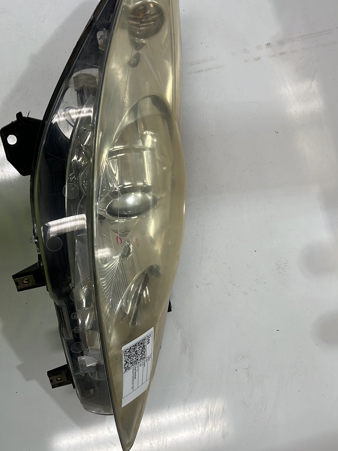 2005-2009 Peugeot 307 - Right Headlight