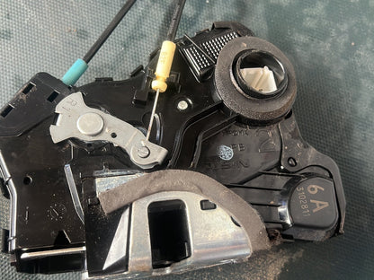 2013 Toyota RAV4 A40 - Right Front Door Lock Actuator