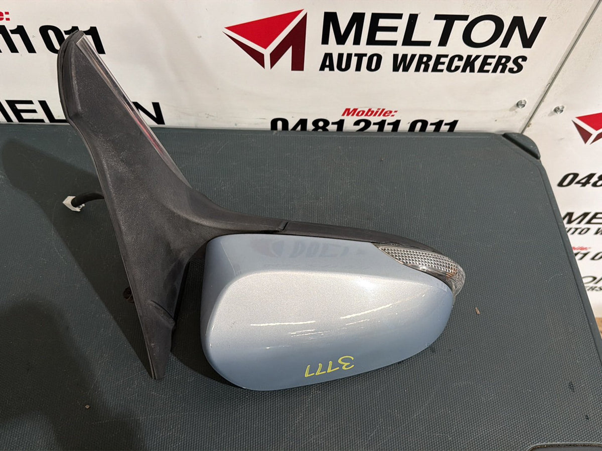 2016 Toyota Camry XV50 - Right Door Mirror