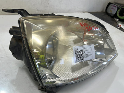 2005 Mitsubishi 380 - Right Headlight