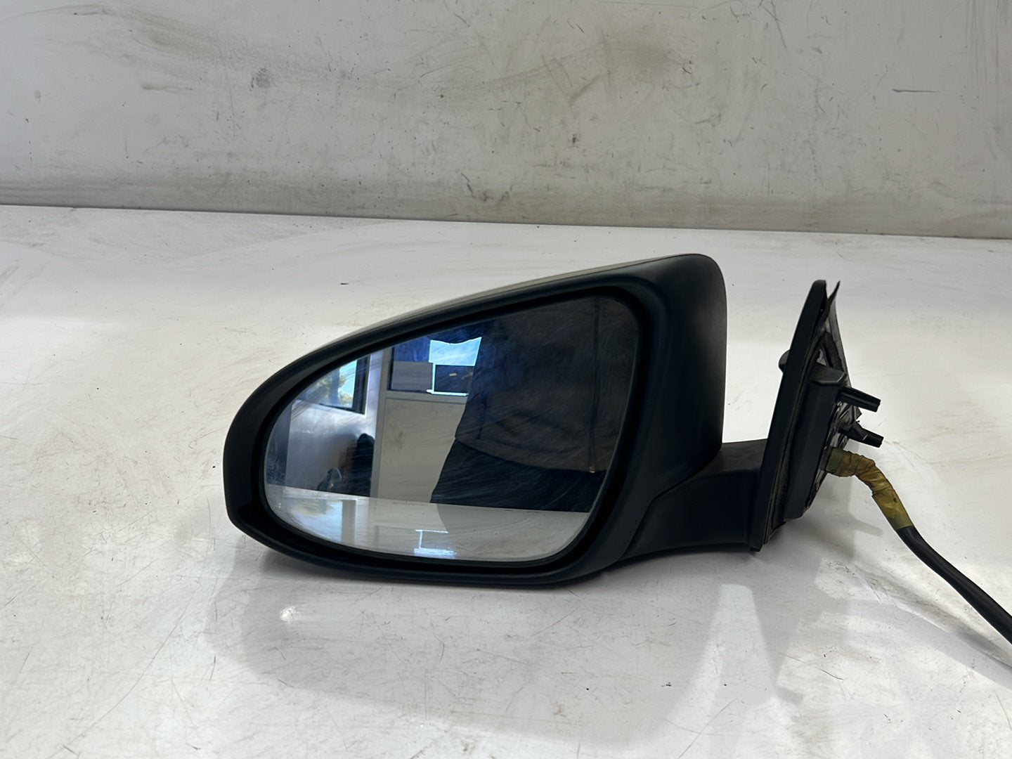 Feb 2012 to May 2015 - Toyota Aurion AT-X Sportivo SX6 Touring GSV50R - Left Door Mirror - Non-Blind Spot Monitor, Non-Reverse Auto Dip
