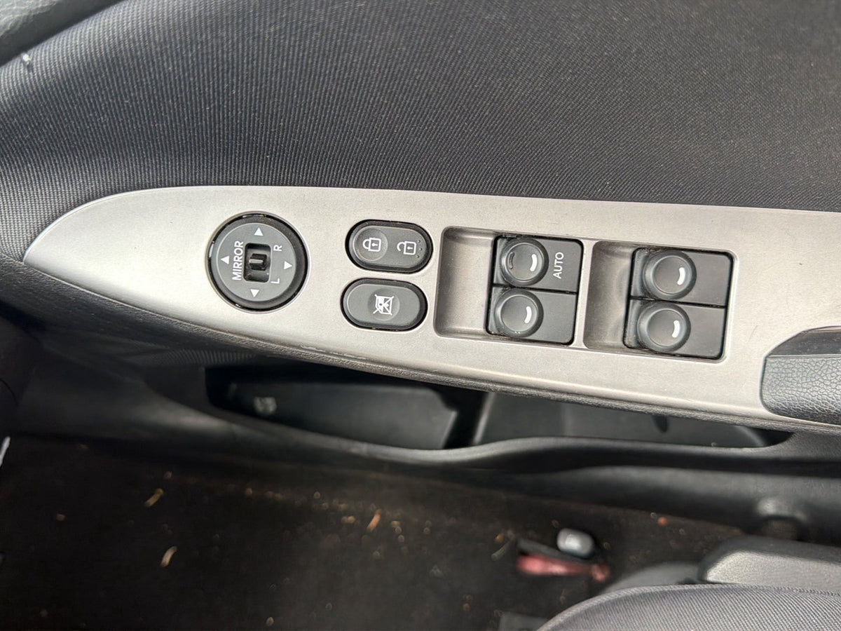 2018 Hyundai Accent RB- Master Power Window Switch