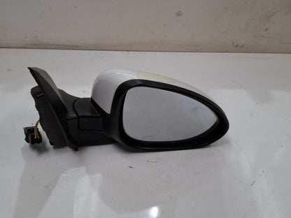 2014 Holden Barina TM Right Door Mirror E4 023437