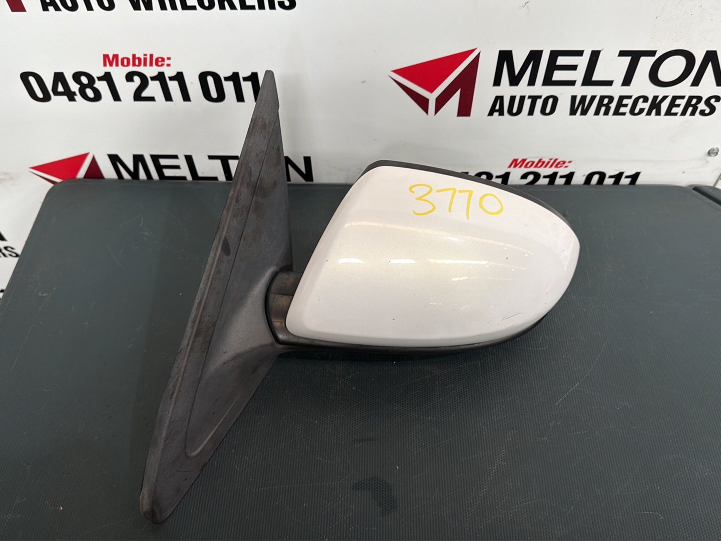 Apr 2009 to Oct 2013- Mazda Mazda3 BL- Left Door Mirror- Non-Power Fold, Non-Indicator
