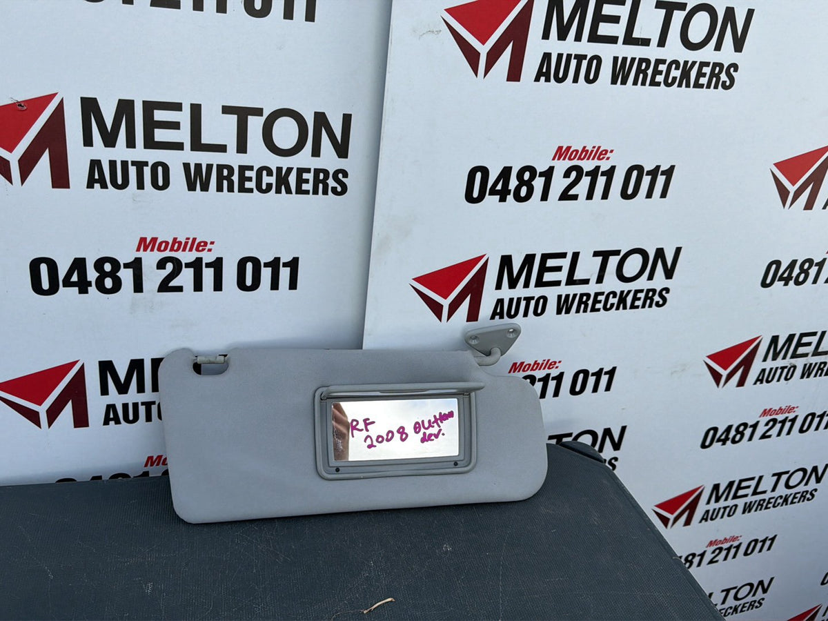 Nov 2006 to Sep 2009 - Mitsubishi Outlander ZG - Right Sun Visor