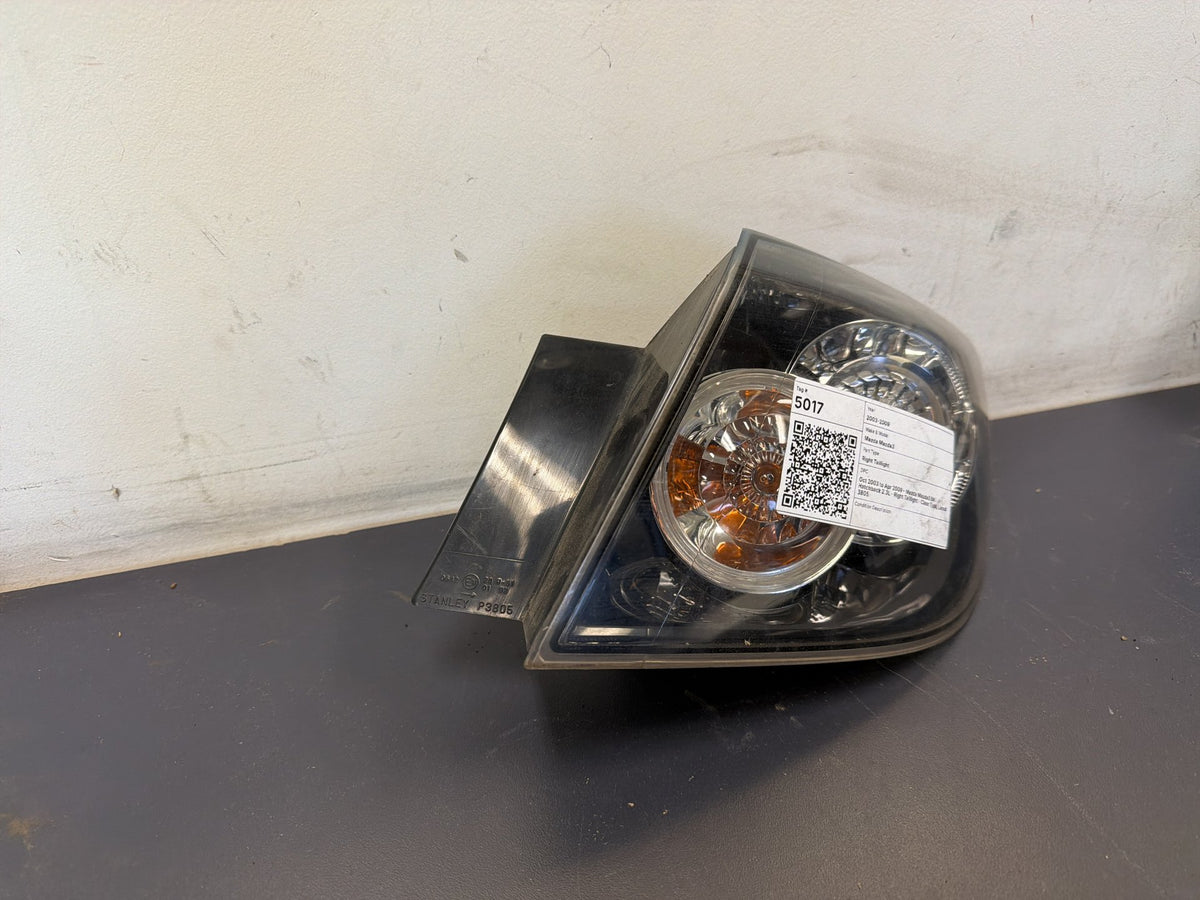 Oct 2003 to Apr 2009 - Mazda Mazda3 BK Hatchback 2.3L - Right Taillight - Clear Type, Lens# 3805