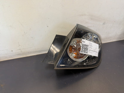 Oct 2003 to Apr 2009 - Mazda Mazda3 BK Hatchback 2.3L - Right Taillight - Clear Type, Lens# 3805
