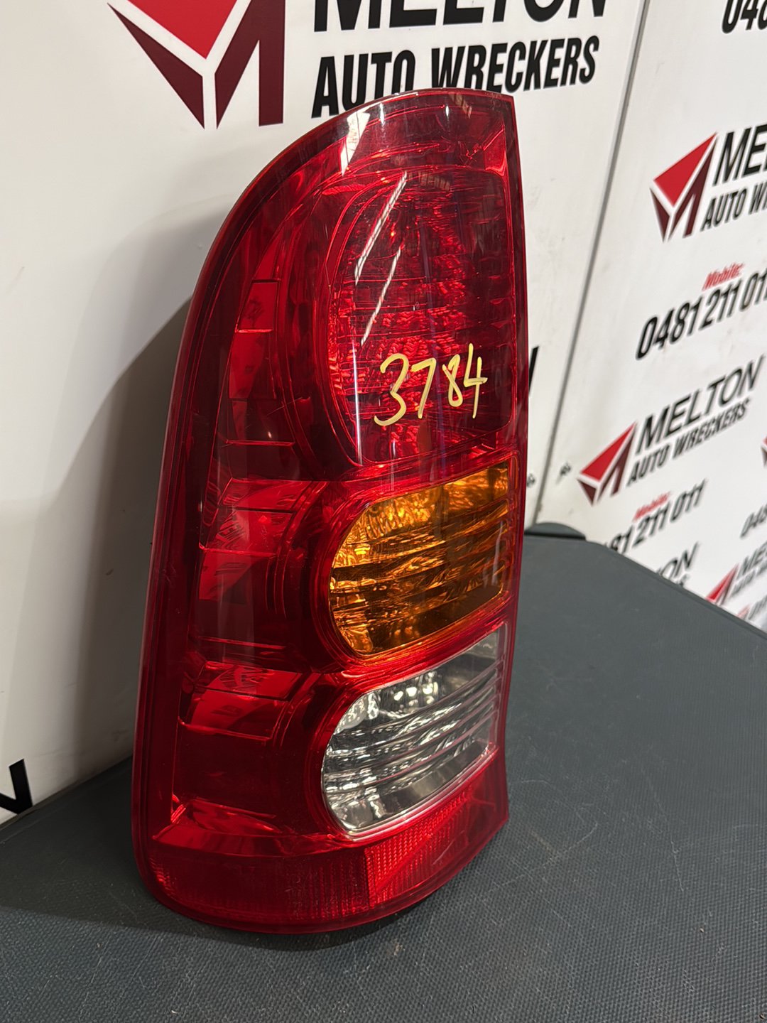 2006 Toyota Hilux - Left Taillight