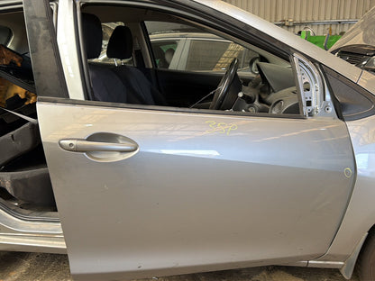 2011 Mazda 2 - Right Front Door