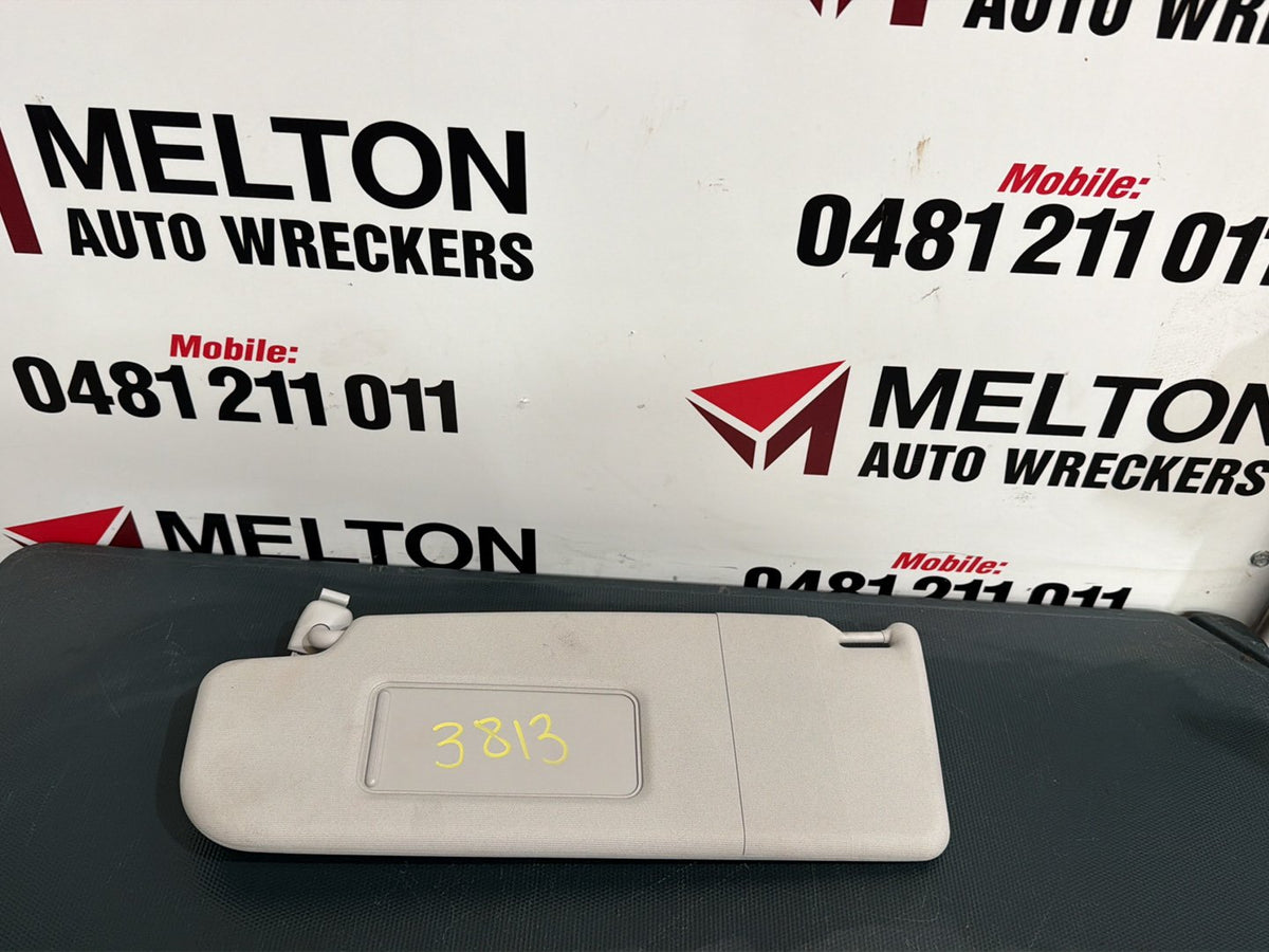 2014 Volkswagen Polo MK5 - 6C 6R - Left Sun Visor