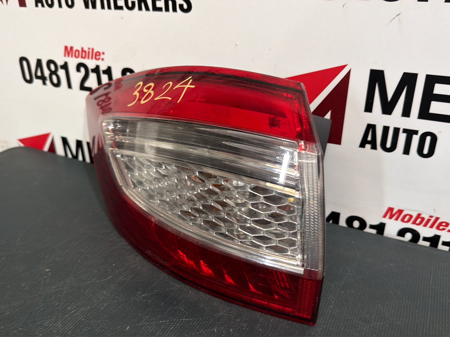 Ford Mondeo MB - Left Headlight