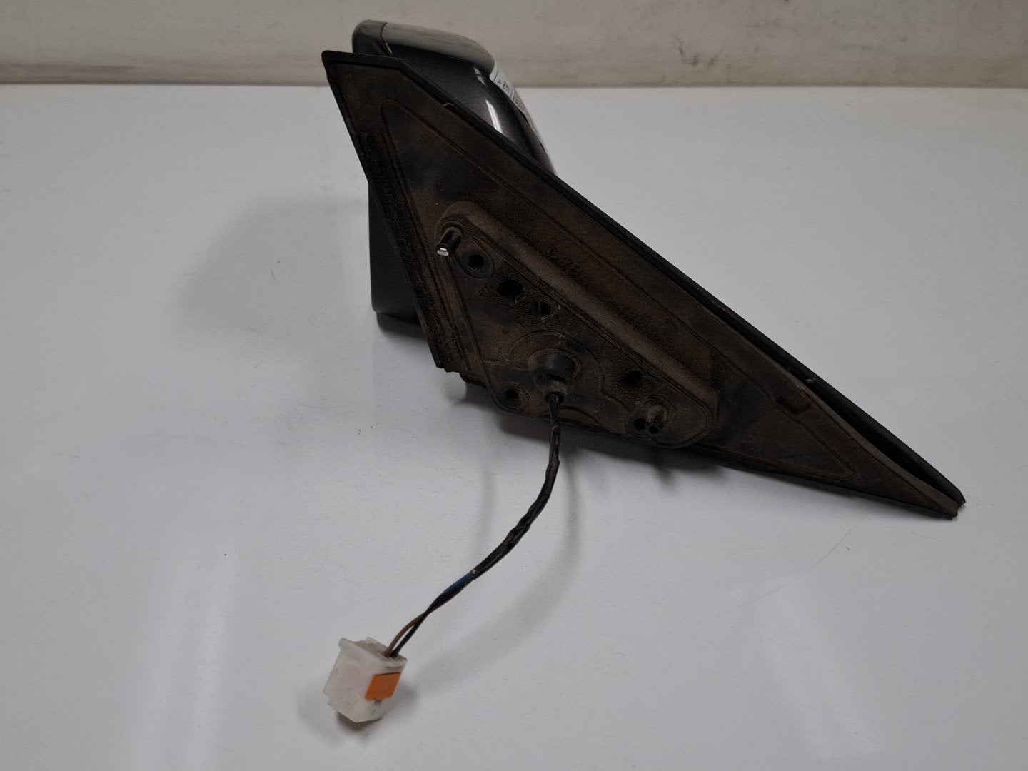 Jul 2006 to Apr 2009- Mazda Mazda3 BK MPS Hatchback- Left Door Mirror- Power Adjust, 3 Pin