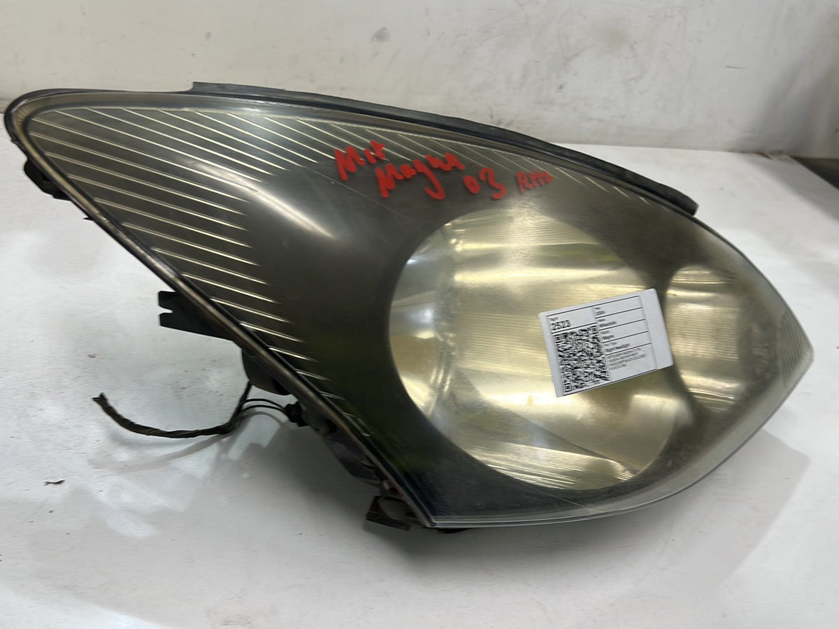 2004-2005 Mitsubishi Magna TL - Right Headlight